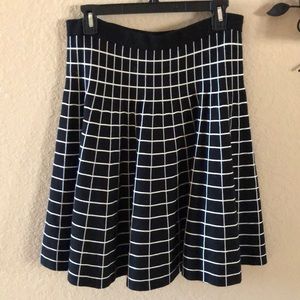 Reversible skirt, 80%rayon 30%nylon med or large